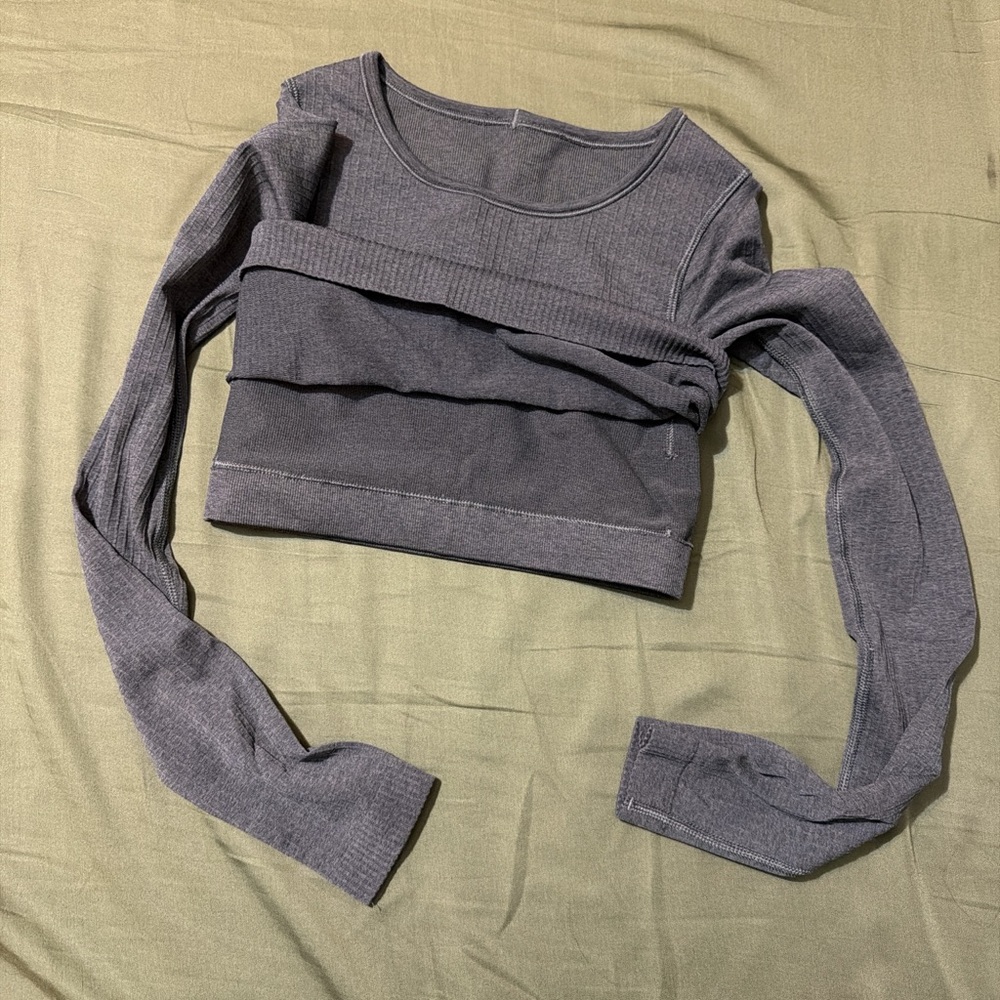 Lululemon Gray Long Sleeve Crop Top